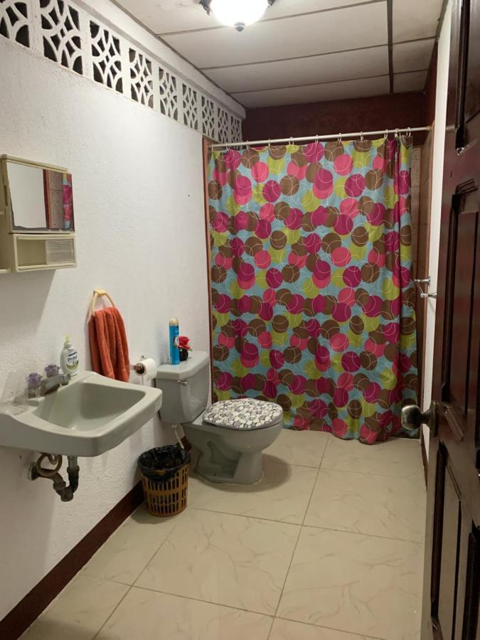 Casa Cisneros Bed & Breakfast León Kültér fotó